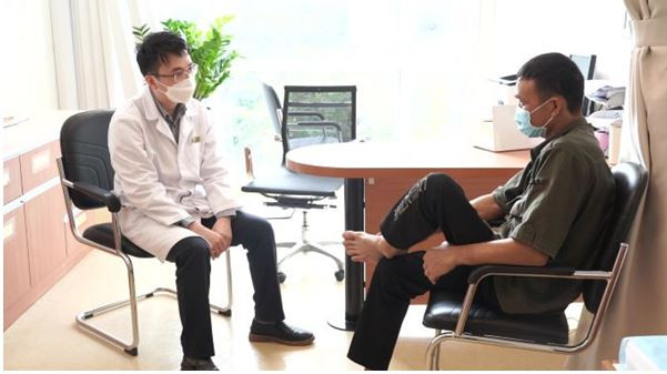 Ứng dụng thành công kỹ thuật 'cá thể hóa' thay khớp háng '4 không' ảnh 2