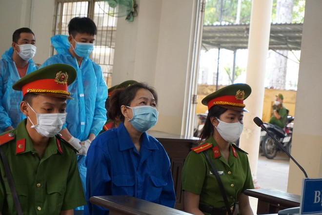 Tuyên án 5 bị cáo trong đường dây vận chuyển trái phép tiền tệ ảnh 1