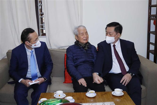 Trưởng Ban Tuyên giáo chúc mừng Ngày Thầy thuốc Việt Nam ảnh 3