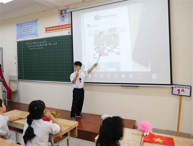 Hà Nội: Trường học sẵn sàng, phụ huynh phấn khởi cho con tới trường ảnh 2