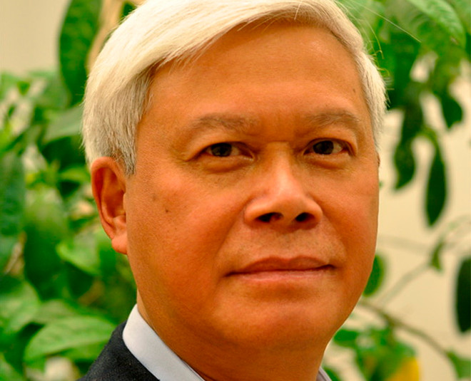 Nhà thơ Nguyễn Huy Hoàng: Về cùng nước Việt của ta! ảnh 1