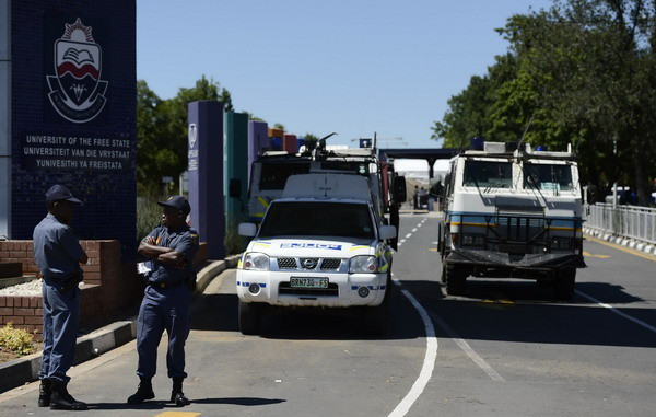 Một đôi vợ chồng người Anh nghi bị IS bắt cóc tại Nam Phi ảnh 1