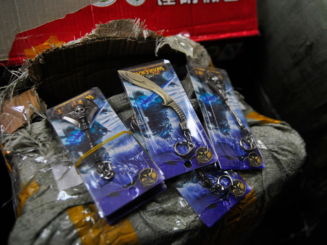 Bắt gần 2 tấn củ cải khô nhập lậu tập kết giữa trung tâm Hà Nội ảnh 2