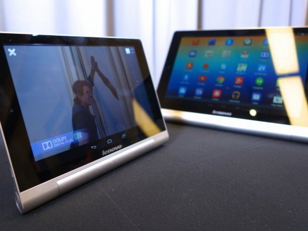 Yoga Tablet 8 và Yoga Tablet 10. (Nguồn: gottabemobile.com) Lenovo trình làng máy tính bảng có thiết kế độc đáo ảnh 1