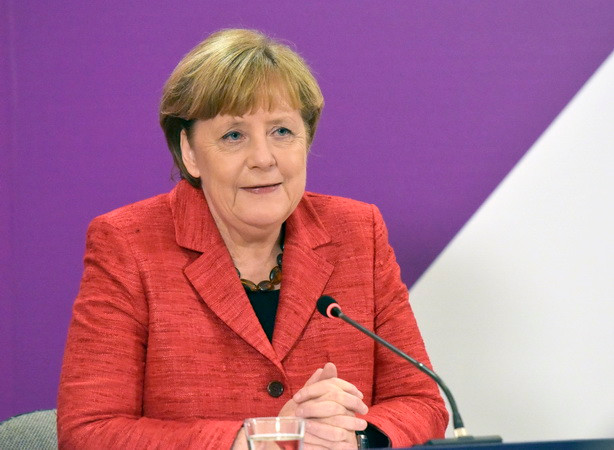 Bà Merkel lên tiếng sau khi Mỹ đe dọa áp thuế các dòng xe ôtô của Đức ảnh 1