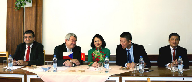 Khả năng thành lập chính phủ liên minh Dân chủ-Cộng sản tại Séc ảnh 1