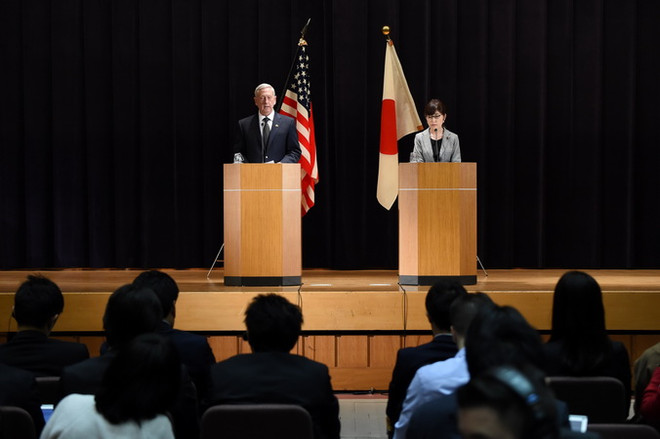 Mỹ-Nhật bàn về tranh chấp Biển Đông và mối đe dọa hạt nhân Triều Tiên ảnh 1