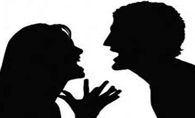 Tranh cãi về tình cảm, người vợ giết sau đó cắt đầu chồng ảnh 1