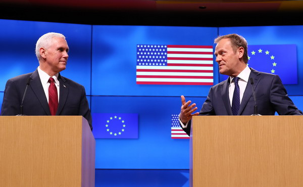 Cố vấn cao cấp của ông Donald Trump bí mật trao thông điệp cho Đức ảnh 1