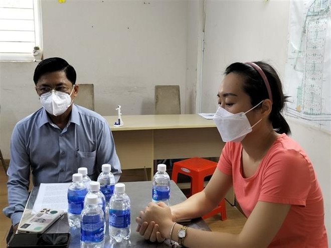 Vụ việc người phụ nữ bị cưỡng chế đi xét nghiệm COVID-19 ở Bình Dương ảnh 1