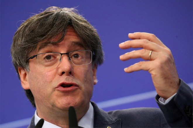 Ông Carles Puigdemont. (Nguồn: Reuters) Cựu Thủ hiến vùng Catalonia Carles Puigdemont bị bắt giữ ảnh 1