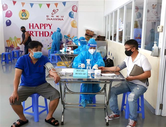 TP.HCM: Tiêm mũi vaccine thứ hai cho công nhân trong khu chế xuất ảnh 1