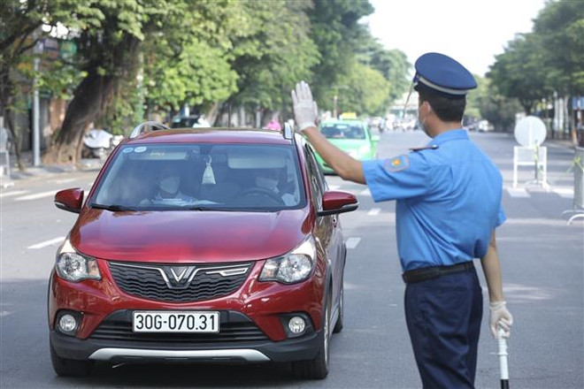 Hà Nội: Công an đã cấp hơn 20.000 giấy đi đường mẫu mới trong sáng 6/9 ảnh 2