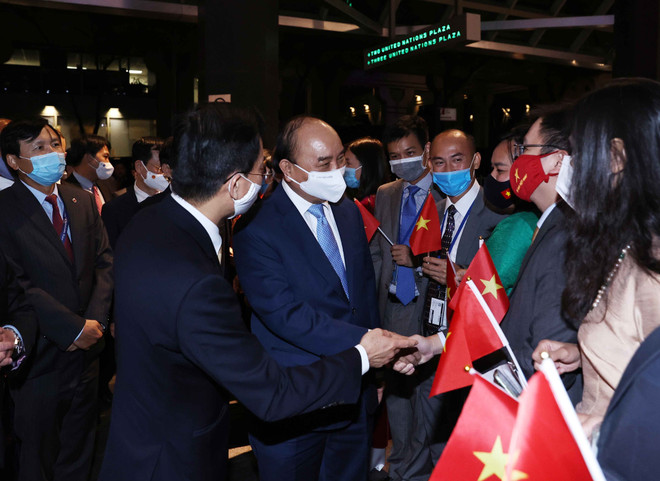 [Photo] Chủ tịch nước Nguyễn Xuân Phúc đã đến New York ảnh 3