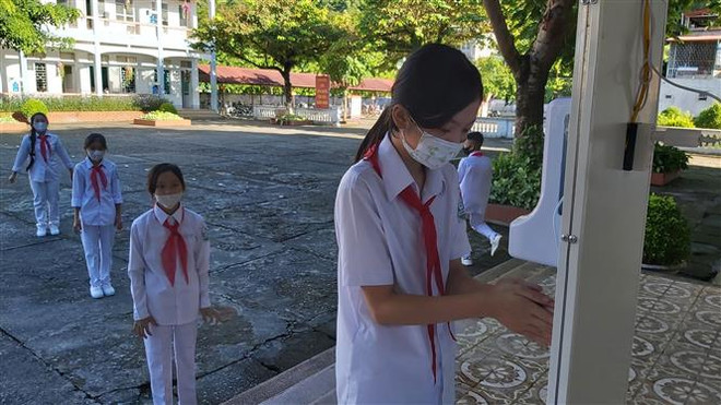 Thầy và trò vùng cao Hà Giang bước vào năm học 2021-2022 ảnh 2