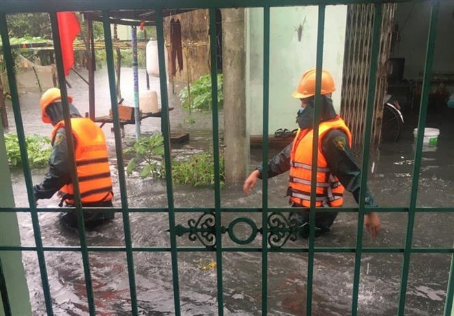 Ứng phó với bão số 5: Bài học từ những sự chỉ đạo kịp thời ảnh 2