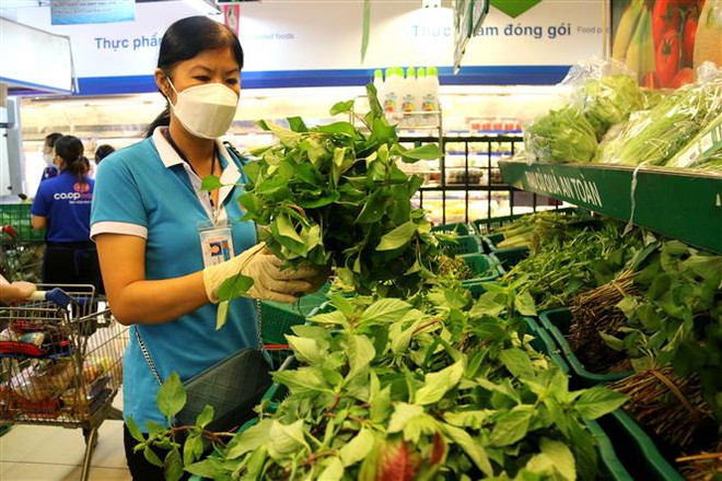 Công an TP.HCM sẽ xử lý nghiêm các trường hợp 'bom hàng' đi chợ hộ ảnh 1