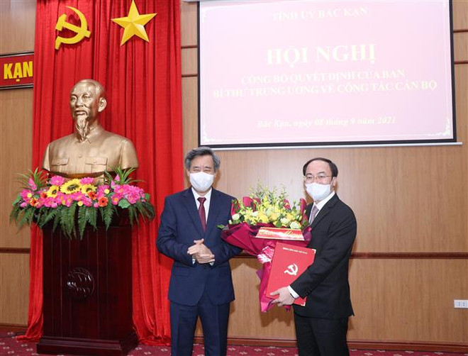 Ông Nguyễn Đăng Bình giữ chức Chủ tịch Ủy ban Nhân dân tỉnh Bắc Kạn ảnh 1