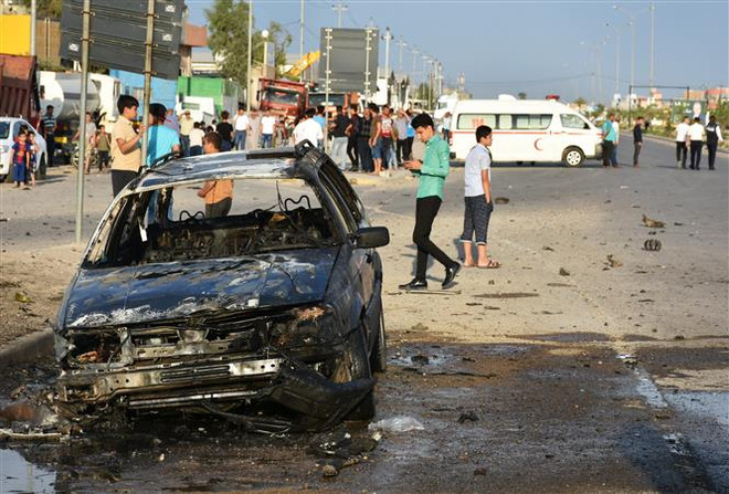 Hiện trường một vụ tấn công tại Iraq. (Ảnh: AFP/TTXVN) Iran cảnh báo tiếp tục tấn công các nhóm khủng bố ở miền Bắc Iraq ảnh 1