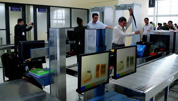 Vận chuyển trái phép hơn 3kg vàng qua đường hàng không ảnh 1