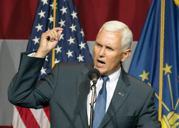 Tỷ phú Trump chính thức giới thiệu người liên danh tranh cử ảnh 1