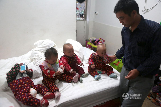 [Photo] Cuộc sống của những gia đình sinh tư, sinh năm ảnh 11