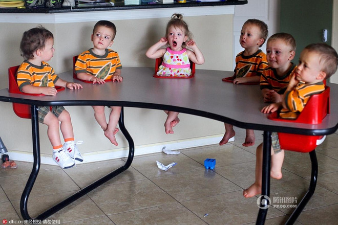 [Photo] Cuộc sống của những gia đình sinh tư, sinh năm ảnh 4