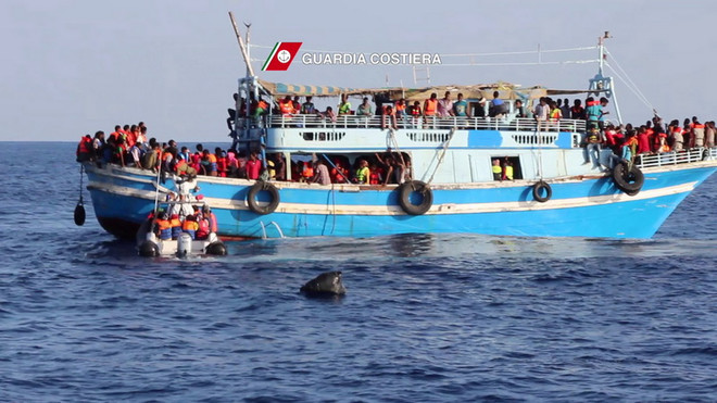 Hai thuyền di cư đắm trên biển Aegean, ít nhất 4 trẻ em chết đuối ảnh 1