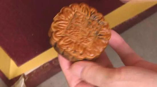 Kinh hoàng bánh Trung Thu Trung Quốc 10 năm vẫn không bốc mùi ảnh 2