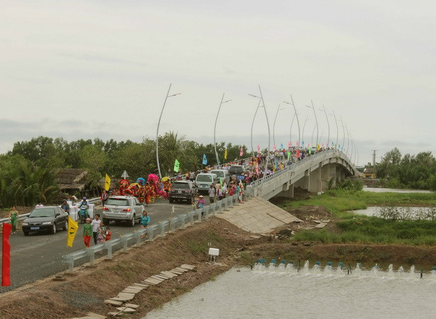 Sóc Trăng thông xe toàn tuyến đường tỉnh 940, khánh thành cầu Chợ Kinh ảnh 1