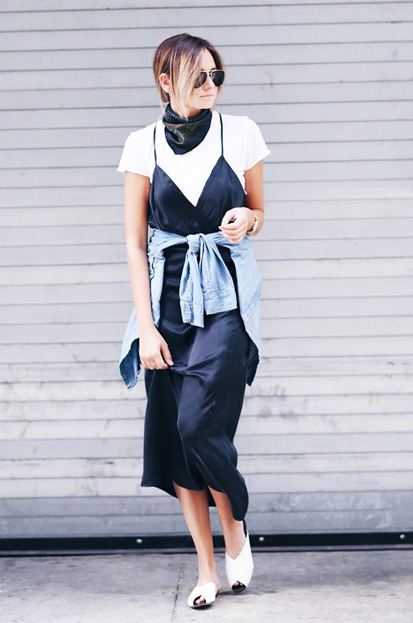 Học lỏm cách biến tấu những chiếc khăn đa năng cho ngày Thu ảnh 3