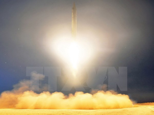 Hàn Quốc cảnh báo Triều Tiên về kế hoạch phóng tên lửa tầm xa ảnh 1