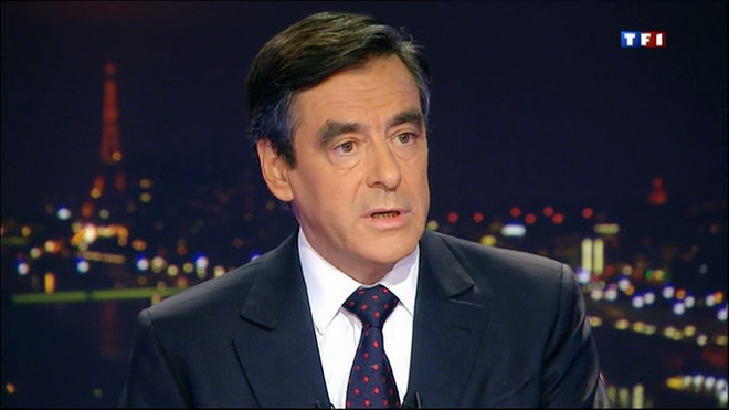 "Tổng thống Pháp sai lầm khi bỏ qua đề nghị của Nga về vấn đề IS" ảnh 1