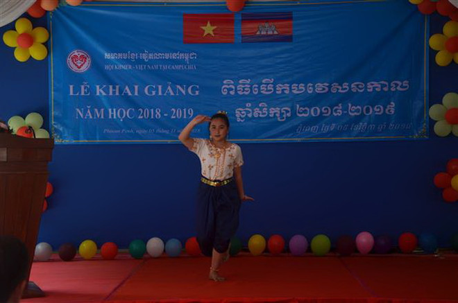 Khai giảng năm học mới cho con em kiều bào tại thủ đô Phnom Penh ảnh 3
