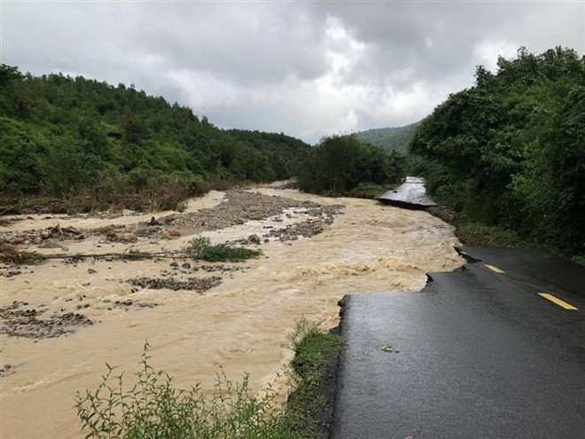 Các tỉnh phía Nam tiếp tục có mưa to đến rất to, xuất hiện lũ lớn ảnh 1