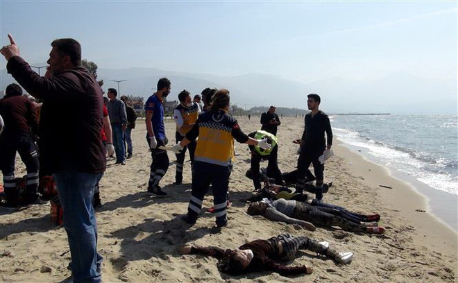 10 người mất tích do tàu chìm ngoài khơi bờ biển Thổ Nhĩ Kỳ ảnh 1