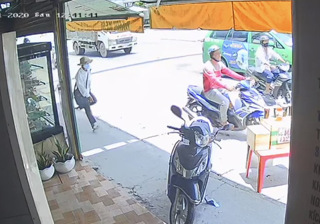 Bình Dương: Truy tìm nam thanh niên cướp vé số của người khuyết tật ảnh 1