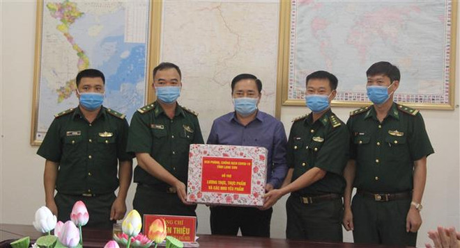Lạng Sơn kiểm tra công tác phòng chống dịch COVID-19 trên biên giới ảnh 1