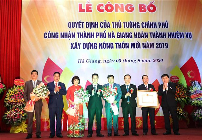 Công nhận thành phố Hà Giang hoàn thành nhiệm vụ nông thôn mới ảnh 1