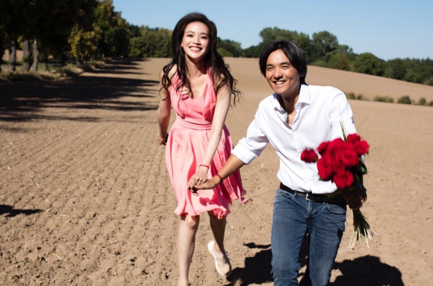 Thư Kỳ không tổ chức hôn lễ dù bất ngờ công khai ảnh cưới ảnh 2