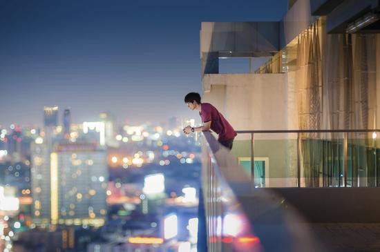 Điều gì khiến 1/4 dân số Nhật Bản từng có ý định tự tử? ảnh 1