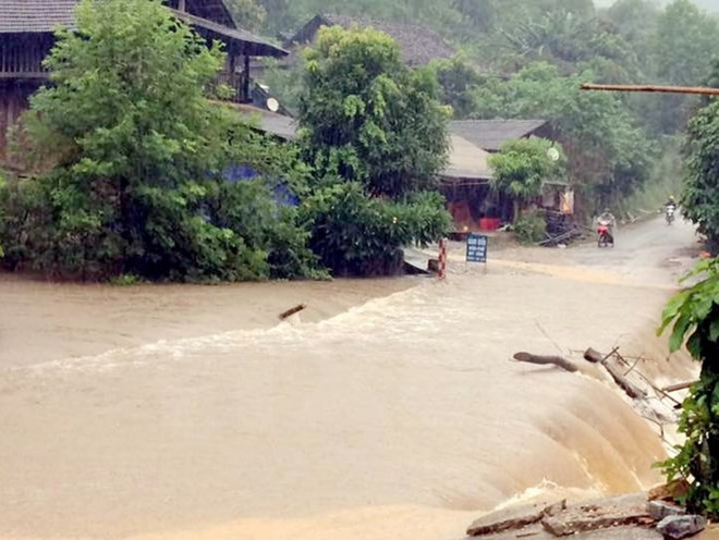 Vùng núi phía Bắc có nguy cơ xảy ra lũ quét và sạt lở đất ảnh 1