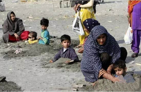 Ấn Độ: Hơn 100 em bé bị chôn để làm vật hiến tế cho nữ thần ảnh 4