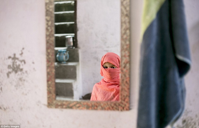 Ký ức khủng khiếp ám ảnh 5 bé gái bị tấn công tình dục ảnh 3