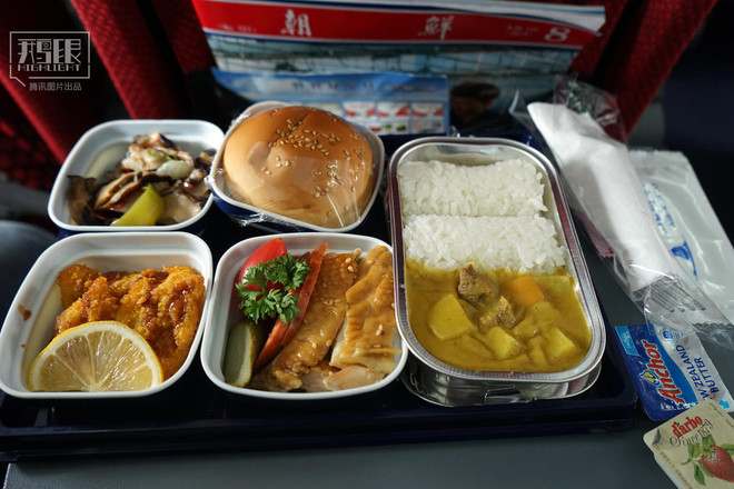 Có gì lạ trên những chuyến bay chở khách của Triều Tiên ảnh 5