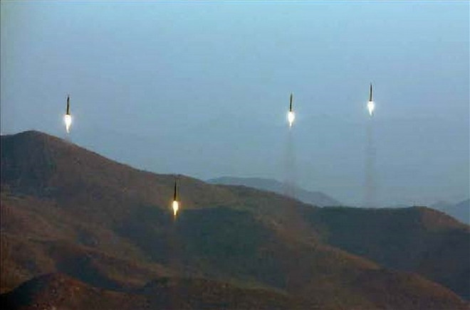 Mỹ: Triều Tiên có thể phóng thử tên lửa đạn đạo trong ngày 15/4 ảnh 1