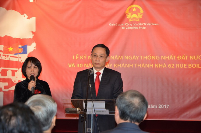 ĐSQ Việt Nam tại Pháp tổ chức kỷ niệm 42 năm ngày thống nhất đất nước ảnh 1