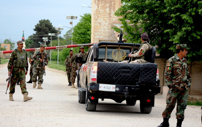 Afghanistan: Bộ trưởng Quốc phòng và Tham mưu trưởng Lục quân từ chức ảnh 1