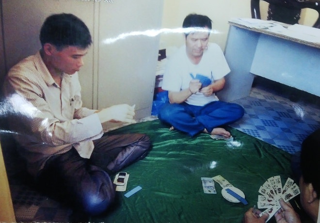 Hà Nội: Nghi vấn cán bộ xã đánh bạc trong trụ sở làm việc? ảnh 1