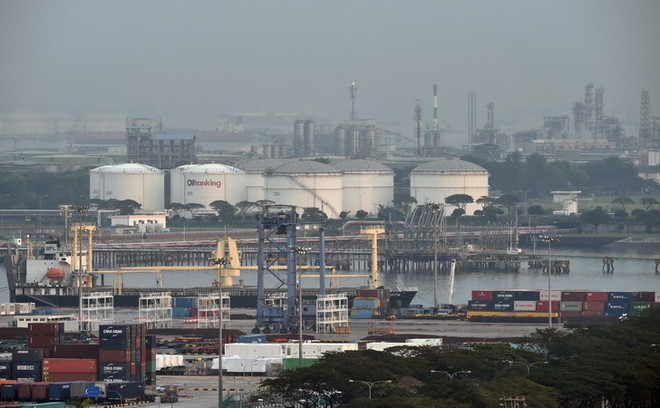 Giá dầu châu Á tăng nhẹ sau bình luận của Chủ tịch Fed ảnh 1